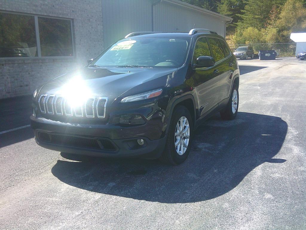 2016 Jeep Cherokee Latitude's photo