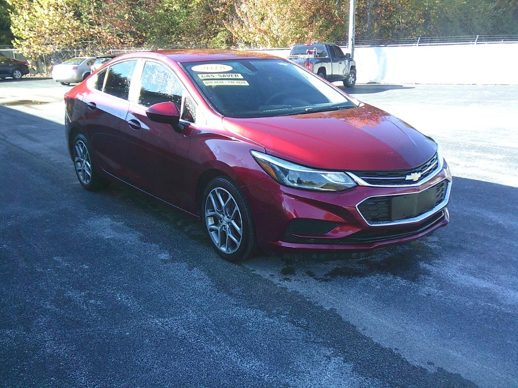 2018 Chevrolet Cruze LT's photo