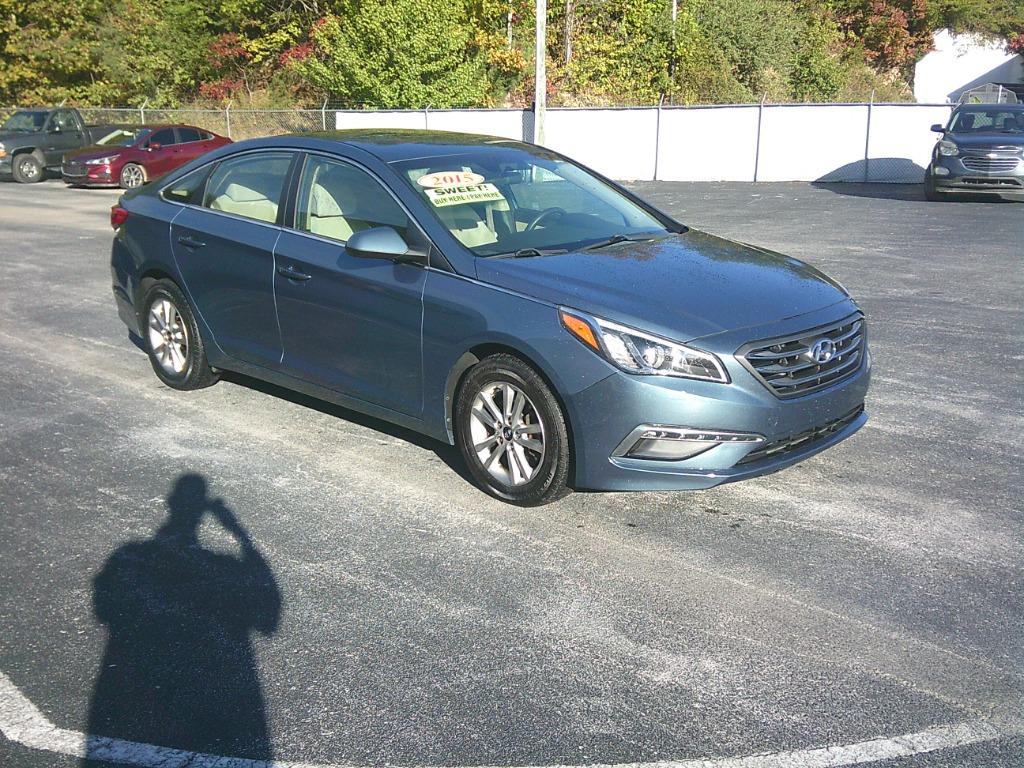 2015 Hyundai Sonata SE's photo