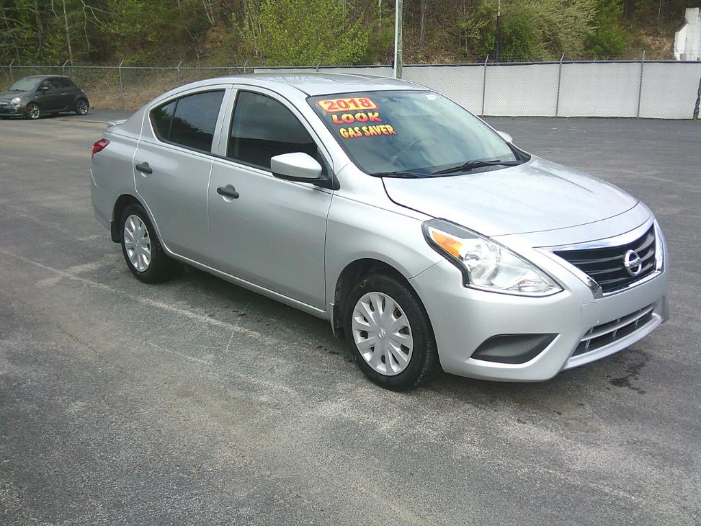 2018 Nissan Versa 1.6 S Plus CVT's photo