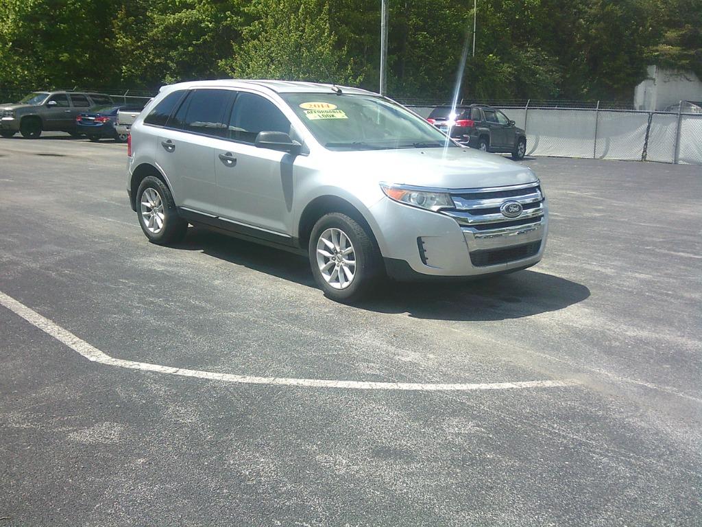 2014 Ford Edge SE's photo